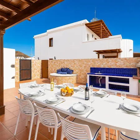 Eugina Villa Tias